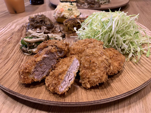 きまぐれ日替わり定食(ヒレかつ)